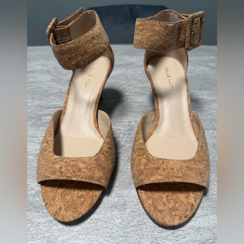 Pelle Moda Berlin ankle strap sandal in natural cork with a kitten heel Size 9